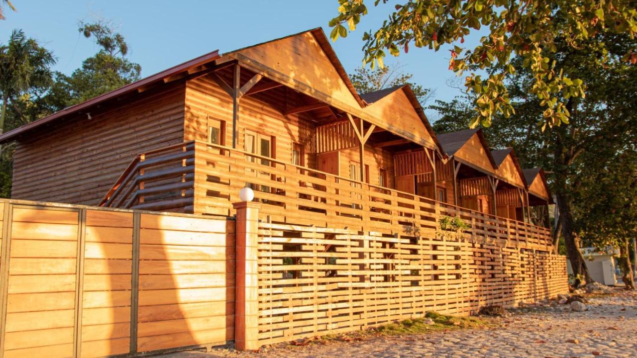 Hotel Sea Breeze Paraiso  Exterior photo