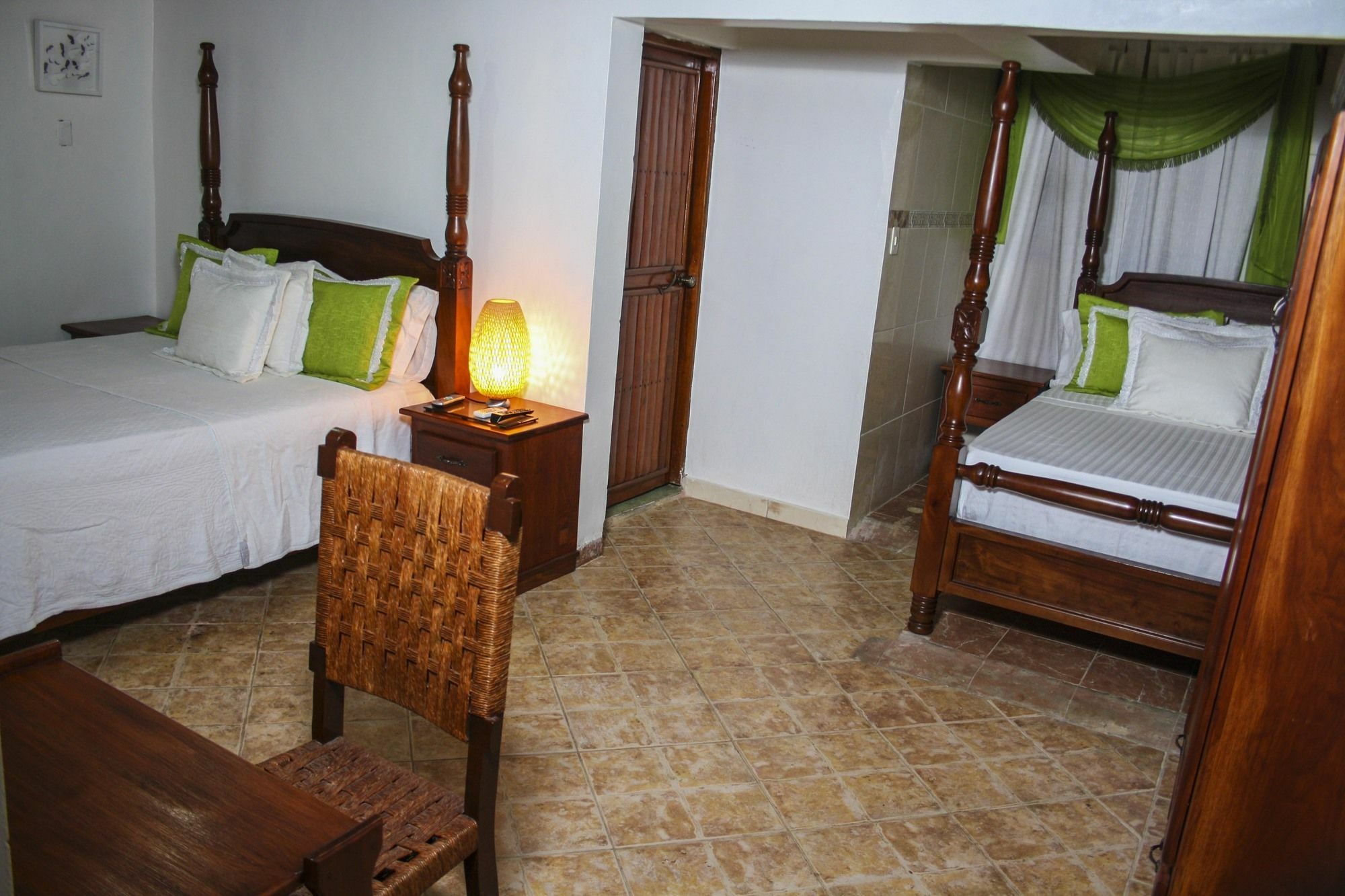 Hotel Sea Breeze Paraiso  Exterior photo